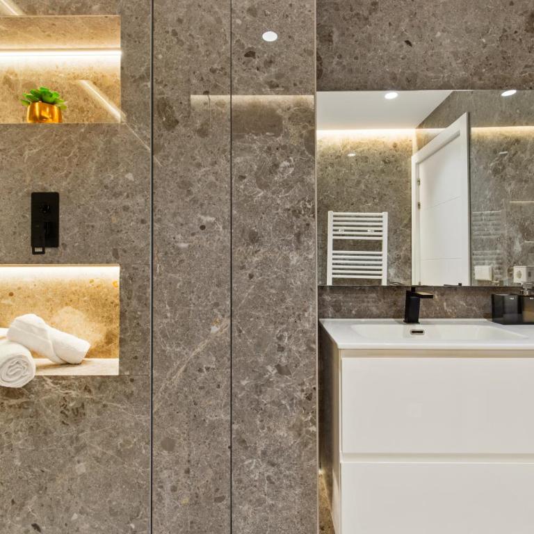 Golden Mile Lux Sea View Suite with Balcony - Apartamento de 1 dormitorio con balcón y vistas al mar - 25