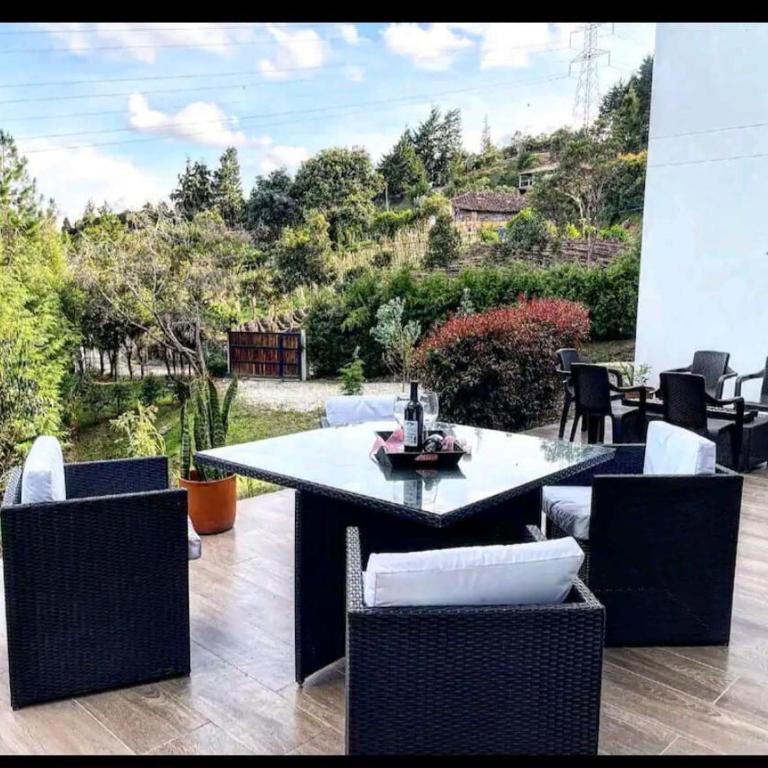 Villa cerca al aeropuerto - Casa de 5 dormitorios - 19