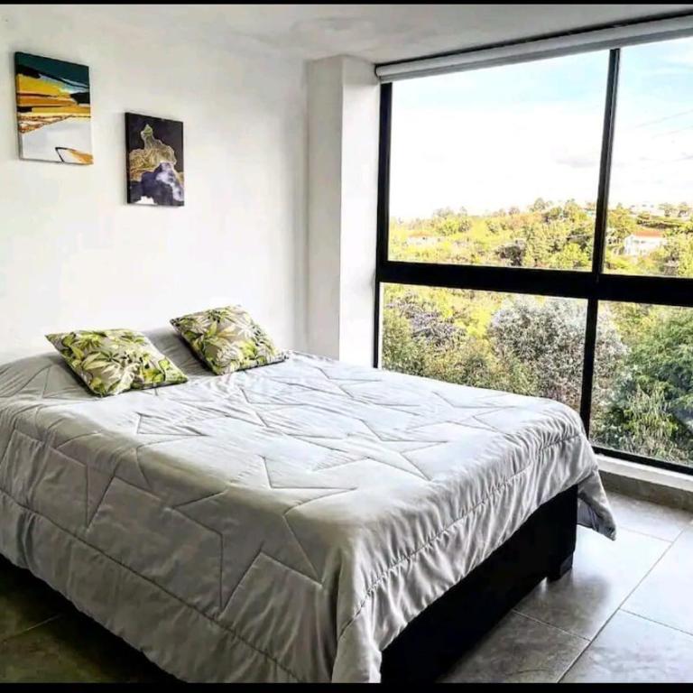Villa cerca al aeropuerto - Casa de 5 dormitorios - 37