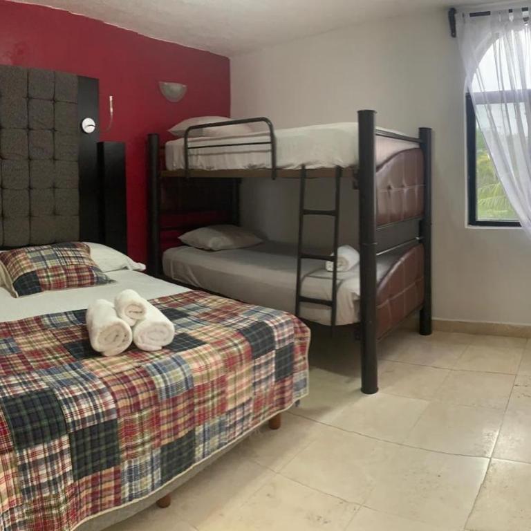 Ocean View PLAYA DEL NIÑO Rooms & Apartments - Quadruple Room with Private External Bathroom - 9