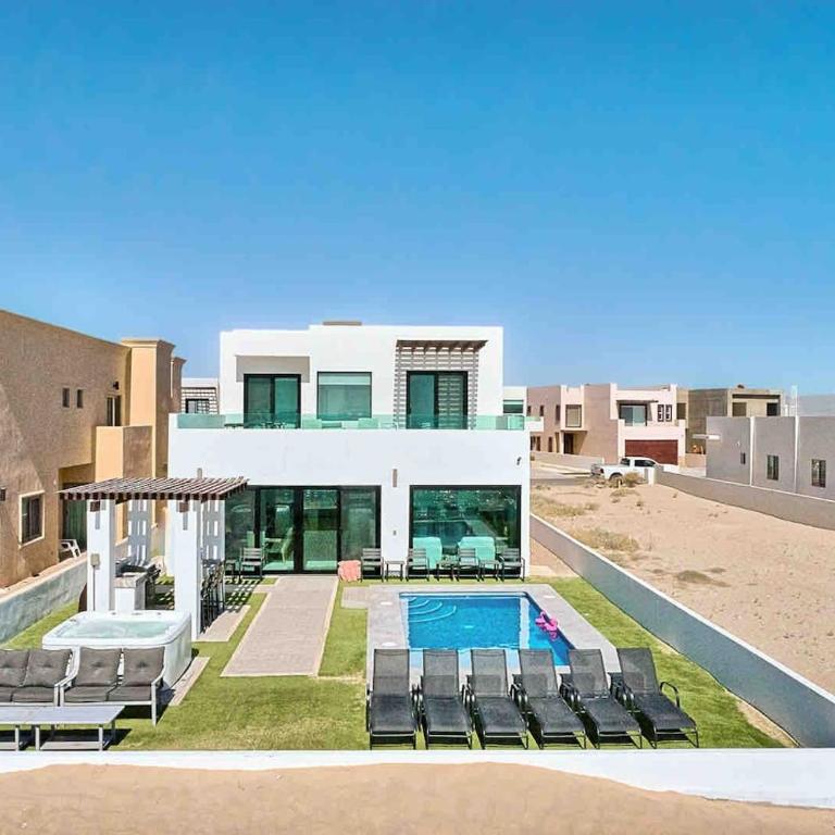 Sunset Beach House Ocean Front Hot Tub & Pool - Casa de 5 dormitorios - 91
