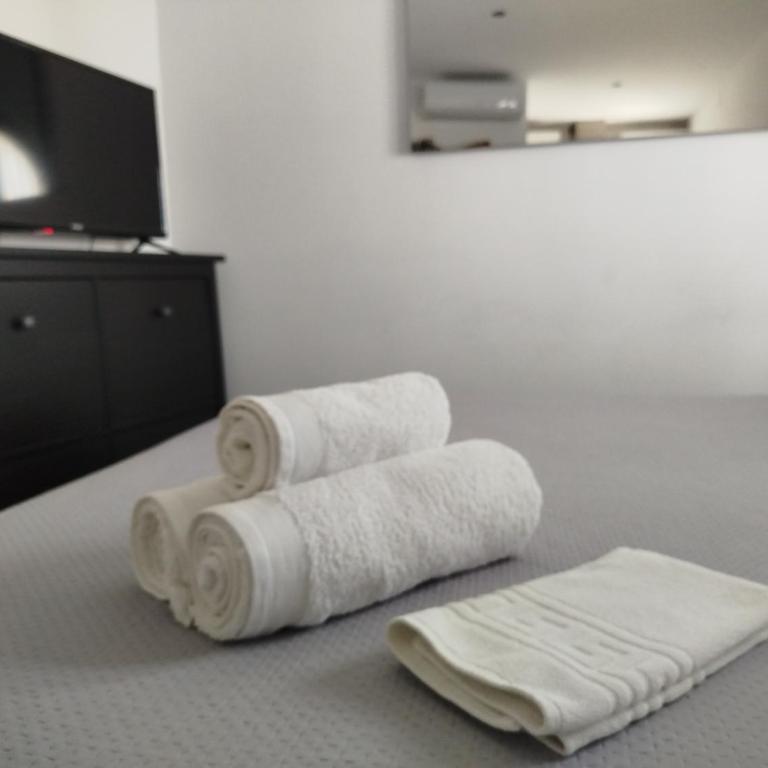 Apartamentos San Pedro - Habitación Deluxe con cama extragrande - 3