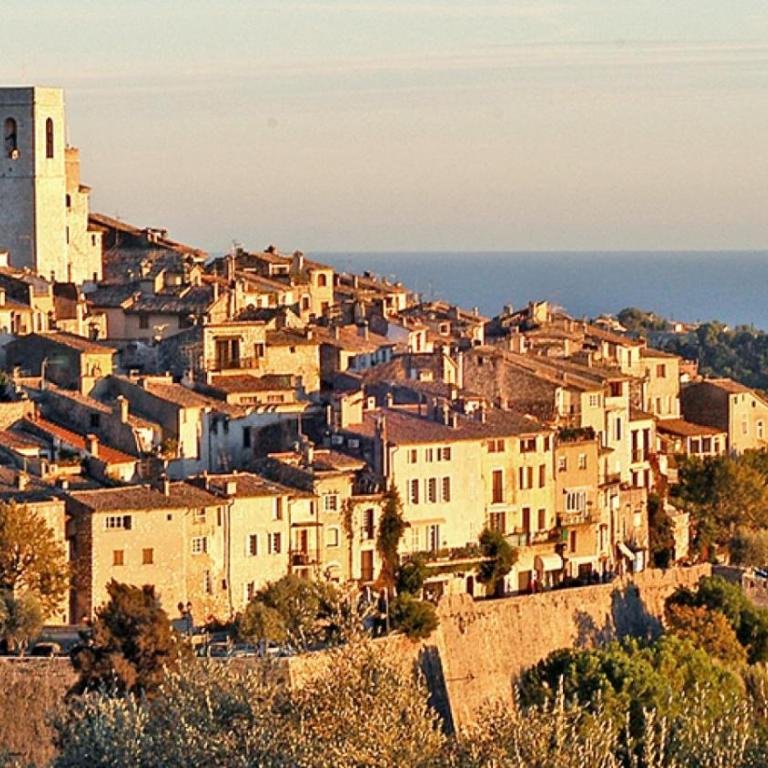 "Couleur Parfum" amazing Sea View Balcony FREE PARKING - Two-Bedroom Apartment - 65