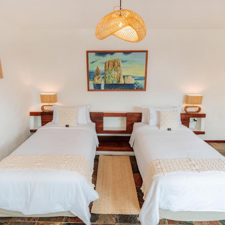 Hotel Villa Escalesia Galapagos - Standard Triple Room - 1