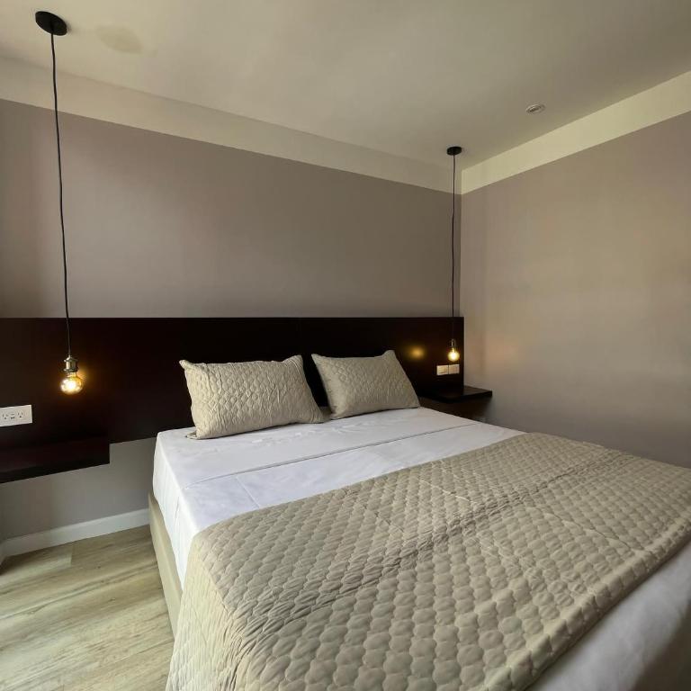 Hotel Grand Galaxie - Deluxe King Room - 7