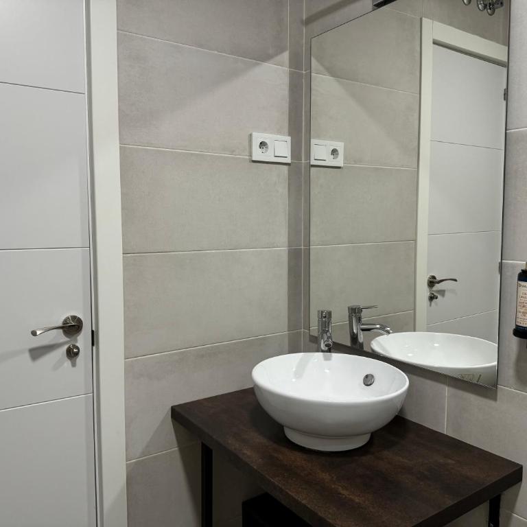 PlazaMayorSuites - One-Bedroom Apartment with Terrace XIV - 6