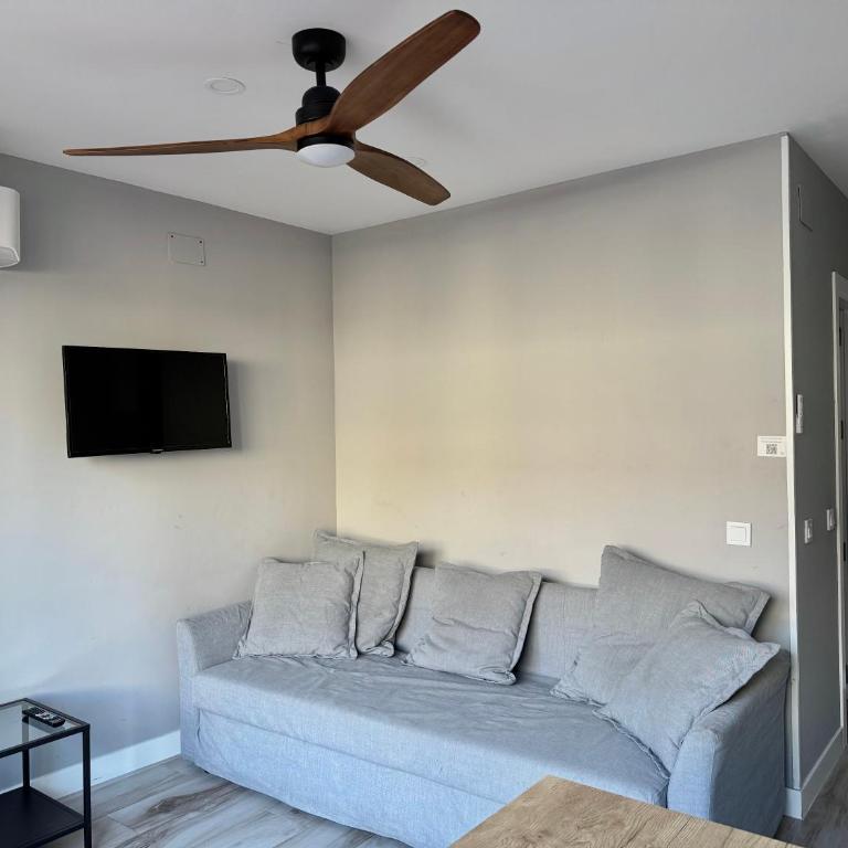 PlazaMayorSuites - One-Bedroom Apartment with Terrace XIV - 3