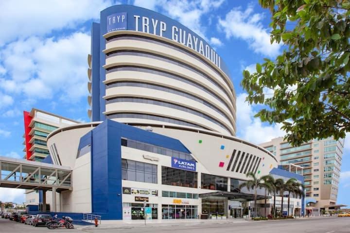 EcuSuites Torre Sol zona Aeropuerto 907 - One-Bedroom Apartment - 50