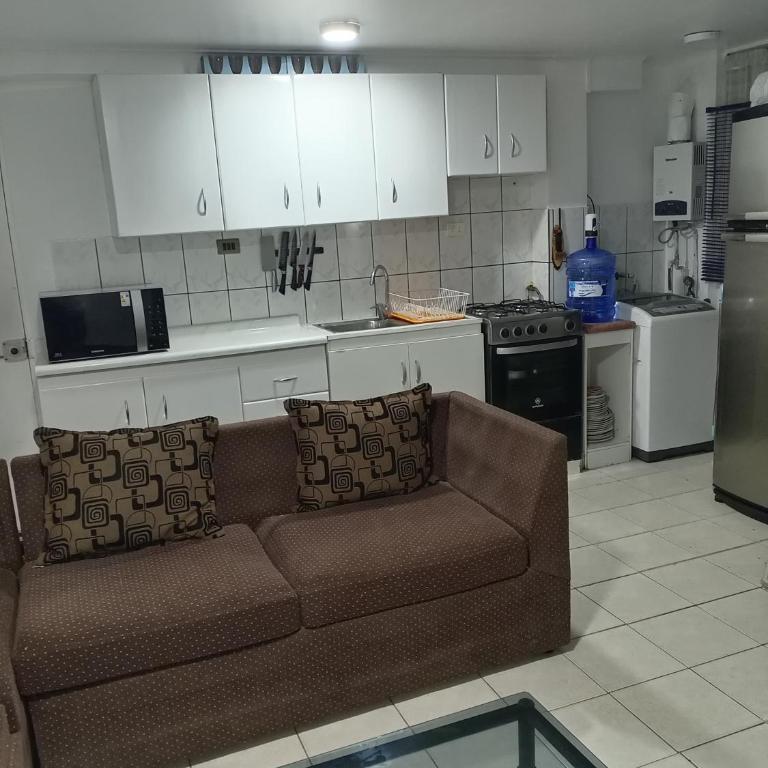 Departamento a pasos de la playa - Three-Bedroom Apartment - 2
