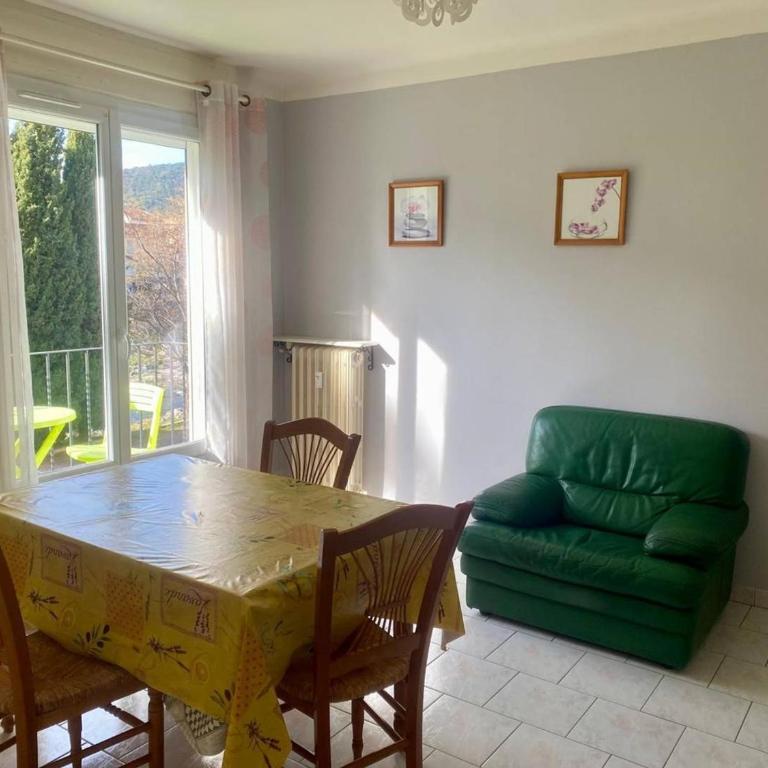 F2 ensoleillé près des thermes, animaux admis - One-Bedroom Apartment - 6