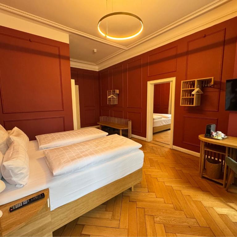 Hotel Uhland - Superior Suite - 5