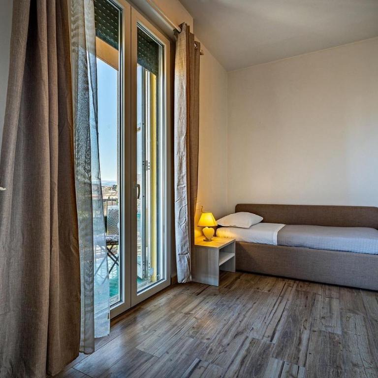 Florence Ventuno B&B - Suite Familiare con Balcone - 5