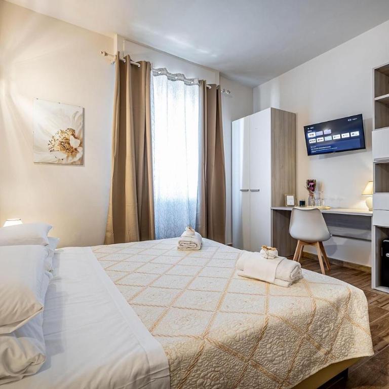 Florence Ventuno B&B - Camera Familiare Deluxe - 1