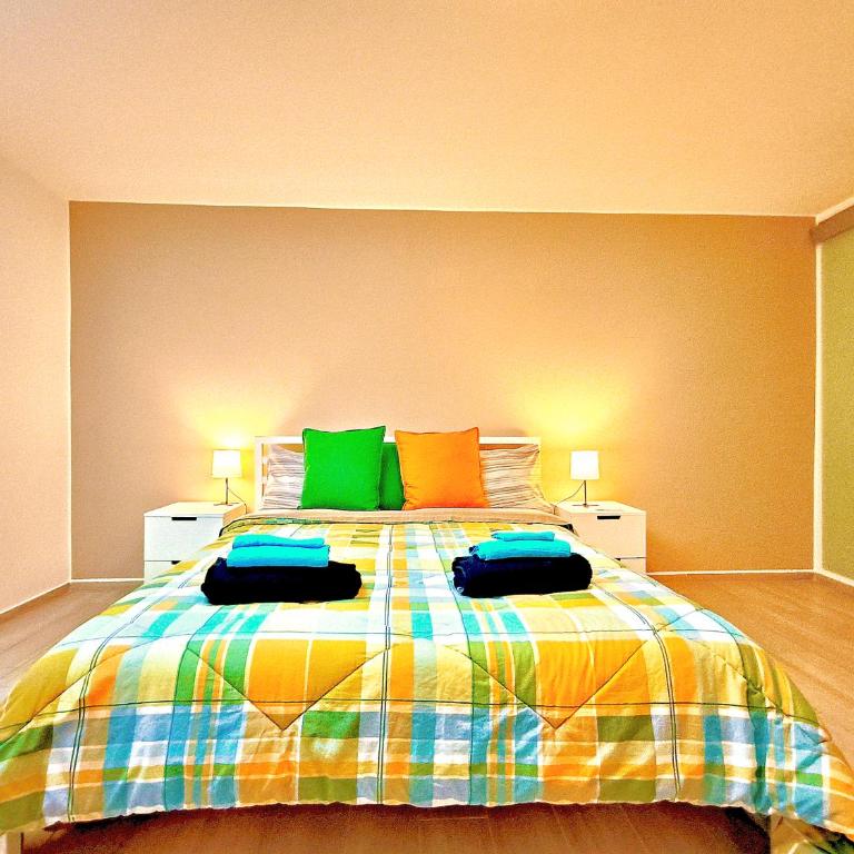 Attico con terrazzo al centro storico di Catania - Appartamento con 2 Camere da Letto, Terrazza e Vista Mare - 18