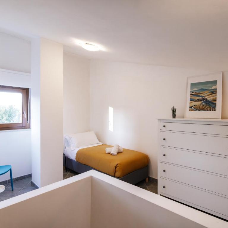 GuestHost - Cozy Stay in Colonna San Marco with View - Two-Bedroom Apartment - 27