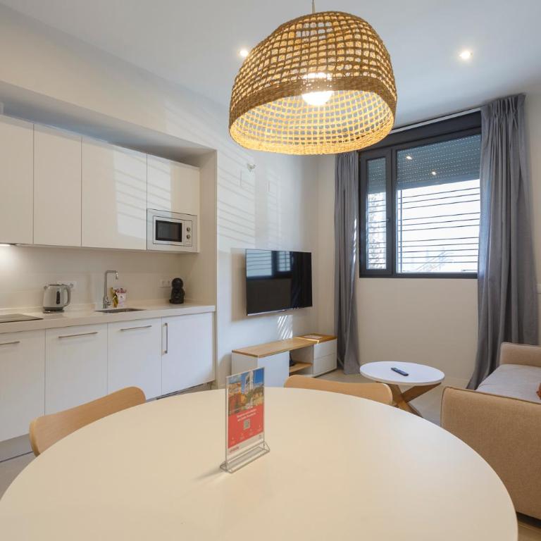 BAHIA Suites by Cadiz4Rentals - Estudio - 7