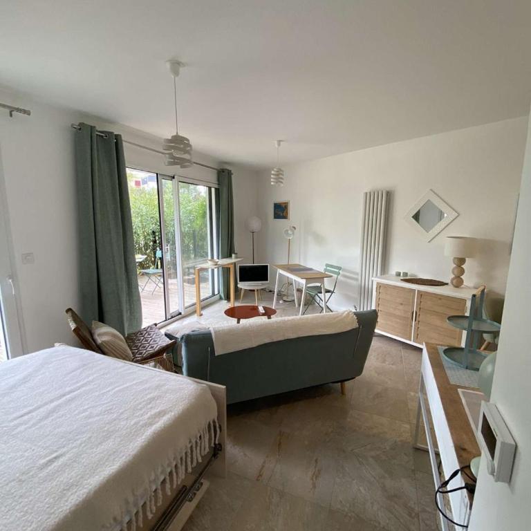 Studio LA ROCHELLE - LR740-001 - Studio - 13