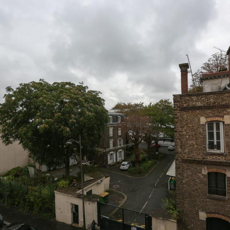 Charming apartment in Buttes Chaumont - Appartement - 12