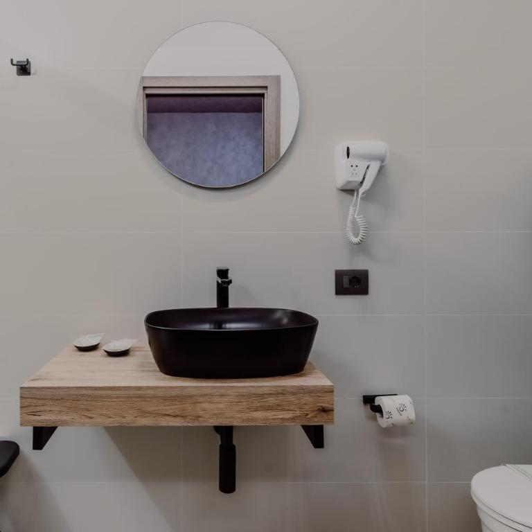 Domus Æterna - Re di Roma - Camera Matrimoniale con Bagno Privato - 8