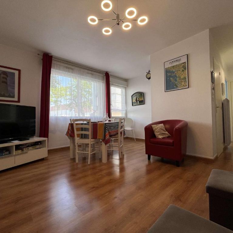 Appartement T2 LA ROCHELLE - LR640-041 - Appartement 1 Chambre - 3
