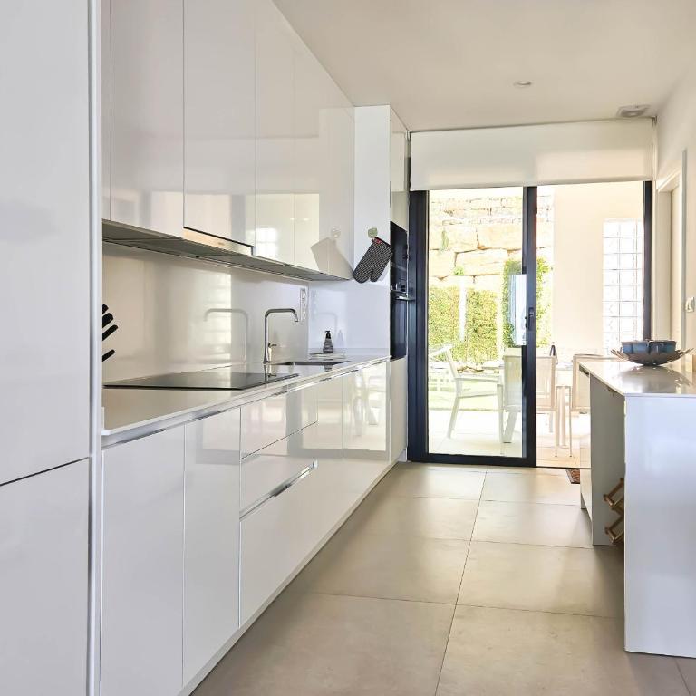 Modern 2 bed ground floor apartment Finca Cortesin - Apartamento de 2 dormitorios con vistas al jardín - 21