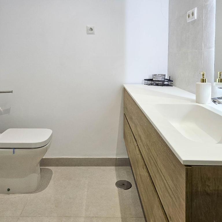 Modern 2 bed ground floor apartment Finca Cortesin - Apartamento de 2 dormitorios con vistas al jardín - 34