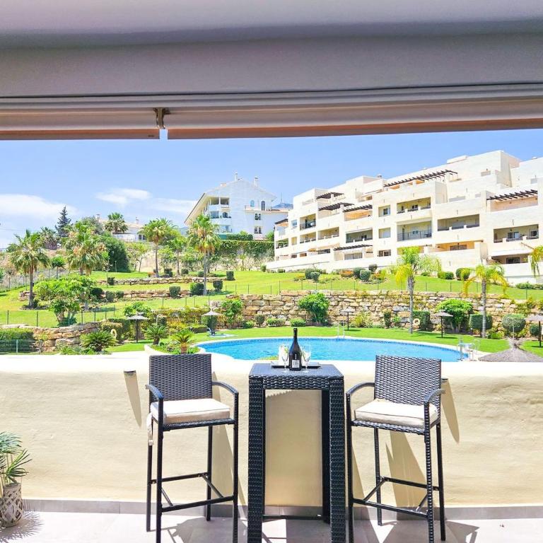 Garden apartment in Arenal de Golf- Benalmadena - Two-Bedroom Apartment with Garden View - 2