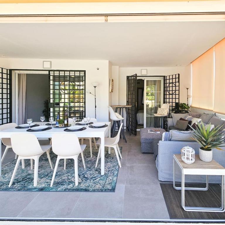 Garden apartment in Arenal de Golf- Benalmadena - Two-Bedroom Apartment with Garden View - 9