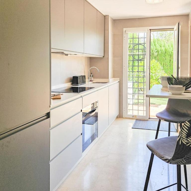 Garden apartment in Arenal de Golf- Benalmadena - Two-Bedroom Apartment with Garden View - 12