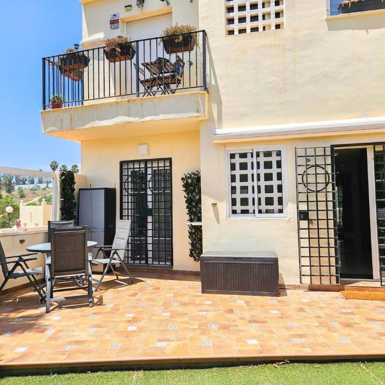 Garden apartment in Arenal de Golf- Benalmadena - Two-Bedroom Apartment with Garden View - 33