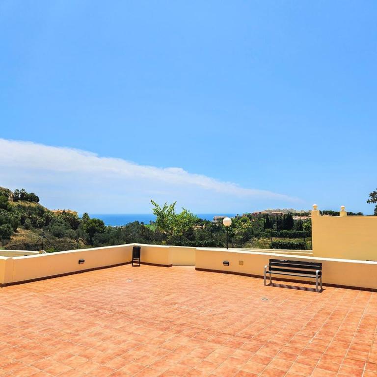 Garden apartment in Arenal de Golf- Benalmadena - Two-Bedroom Apartment with Garden View - 34