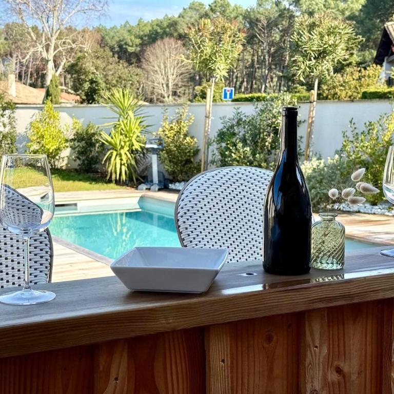 Sublime maison de vacances piscine au cœur des pins, proche plage - Casa con 3 Camere da Letto - 4