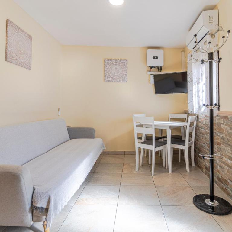 Albalh Apartamentos - La Casita de la Plaza en Albaicín Granada con Terraza Privada y Vistas Espectaculares - Two-Bedroom House - 6