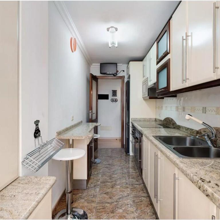 Estancia Frente al Estadio y Ramblas - Apartamento de 2 dormitorios - 7