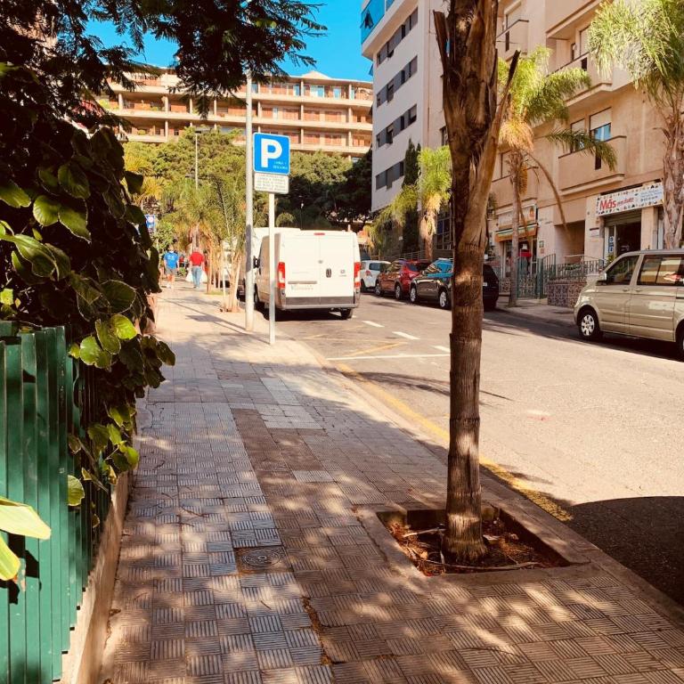 Estancia Frente al Estadio y Ramblas - Apartamento de 2 dormitorios - 13