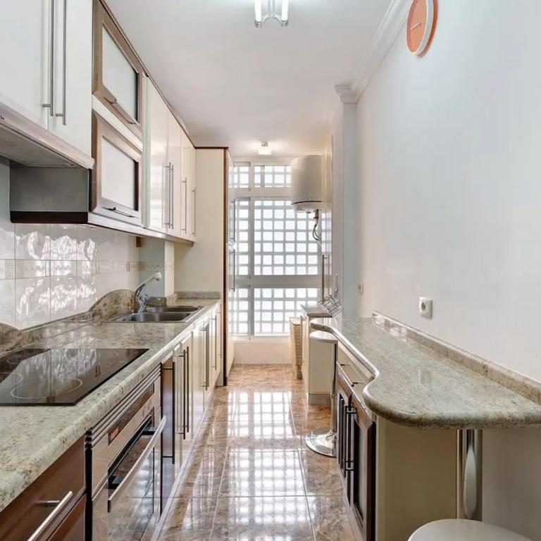 Estancia Frente al Estadio y Ramblas - Apartamento de 2 dormitorios - 14