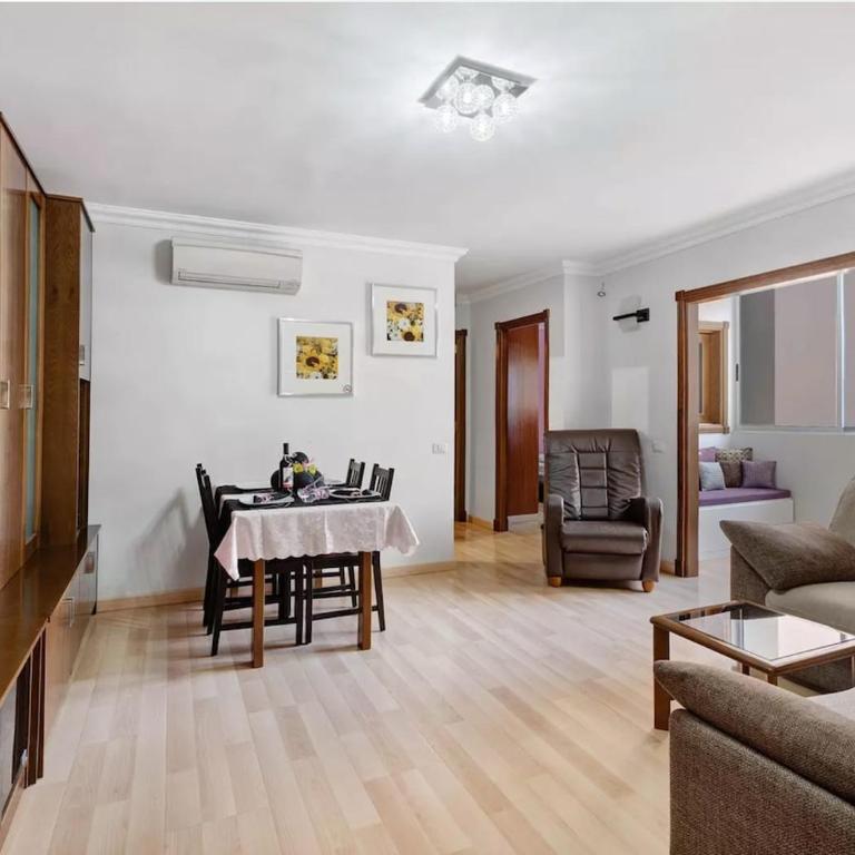 Estancia Frente al Estadio y Ramblas - Apartamento de 2 dormitorios - 15