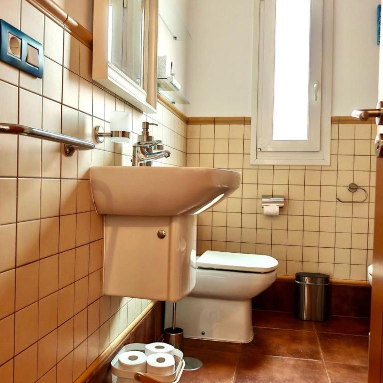 Casa Kusama - Three-Bedroom Apartment - 37