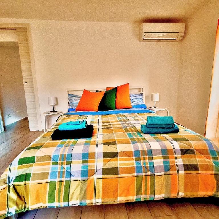 Attico con terrazzo al centro storico di Catania - Appartamento con 2 Camere da Letto, Terrazza e Vista Mare - 22
