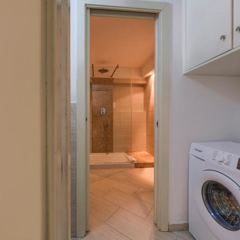 Signoria Square Apartment - Two-Bedroom Apartment - 17