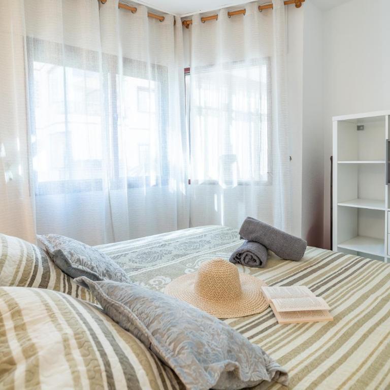 Beachfront Apartment with Pool, Padel & Private Parking - Apartamento de 2 dormitorios - 24