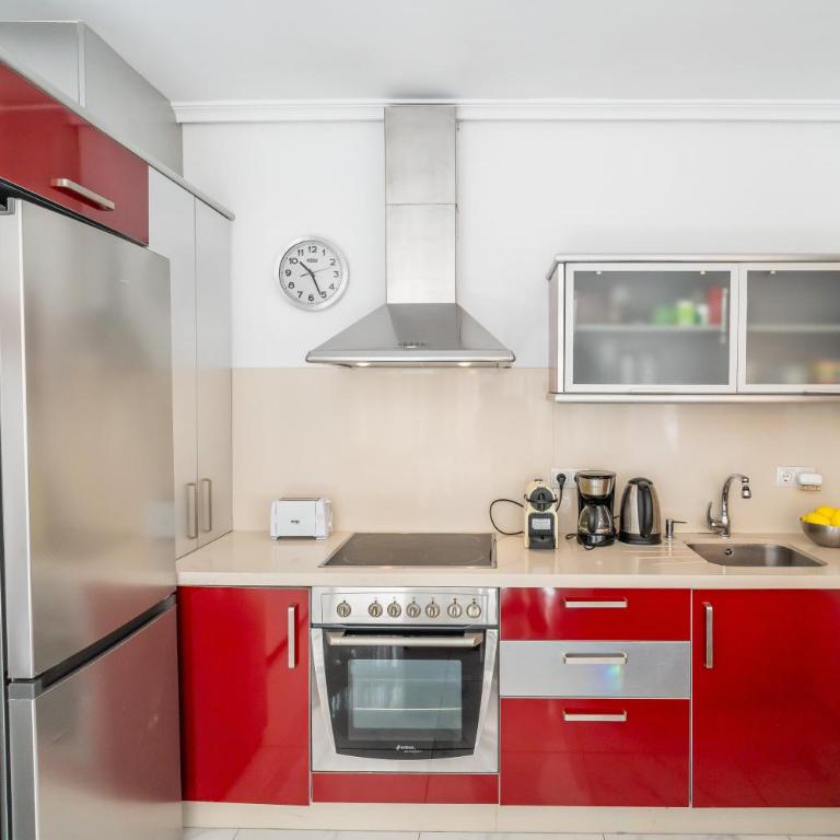 Beachfront Apartment with Pool, Padel & Private Parking - Apartamento de 2 dormitorios - 33