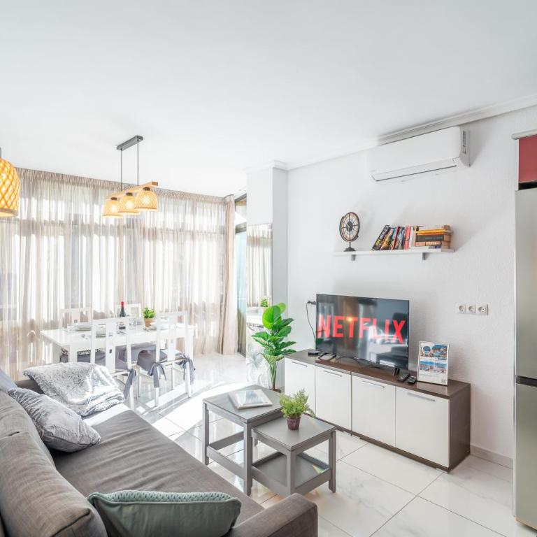 Beachfront Apartment with Pool, Padel & Private Parking - Apartamento de 2 dormitorios - 4