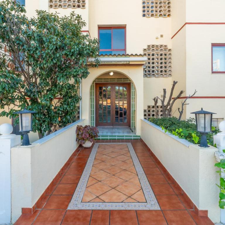 Beachfront Apartment with Pool, Padel & Private Parking - Apartamento de 2 dormitorios - 64