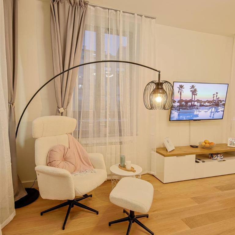 Eternal Lux Belgrade Waterfront - Two-Bedroom Deluxe Apartment - 8