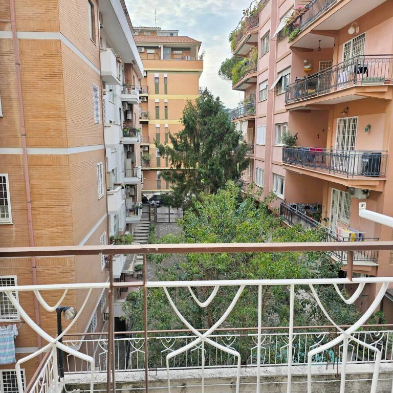 Elegant Apartament Talenti -2 Camere, 2 Bagni, Terrazza, Balcone, Parcheggio Gratuito - Superior Apartment mit 2 Schlafzimmern - 3