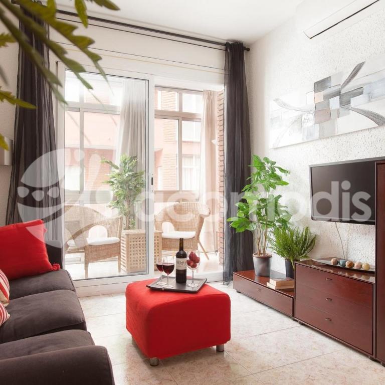 Ideal Location in L'Eixample! - Walk to Sagrada Familia and Barcelona Old Town! - Apartment - 11
