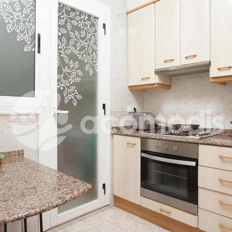 Ideal Location in L'Eixample! - Walk to Sagrada Familia and Barcelona Old Town! - Apartment - 20