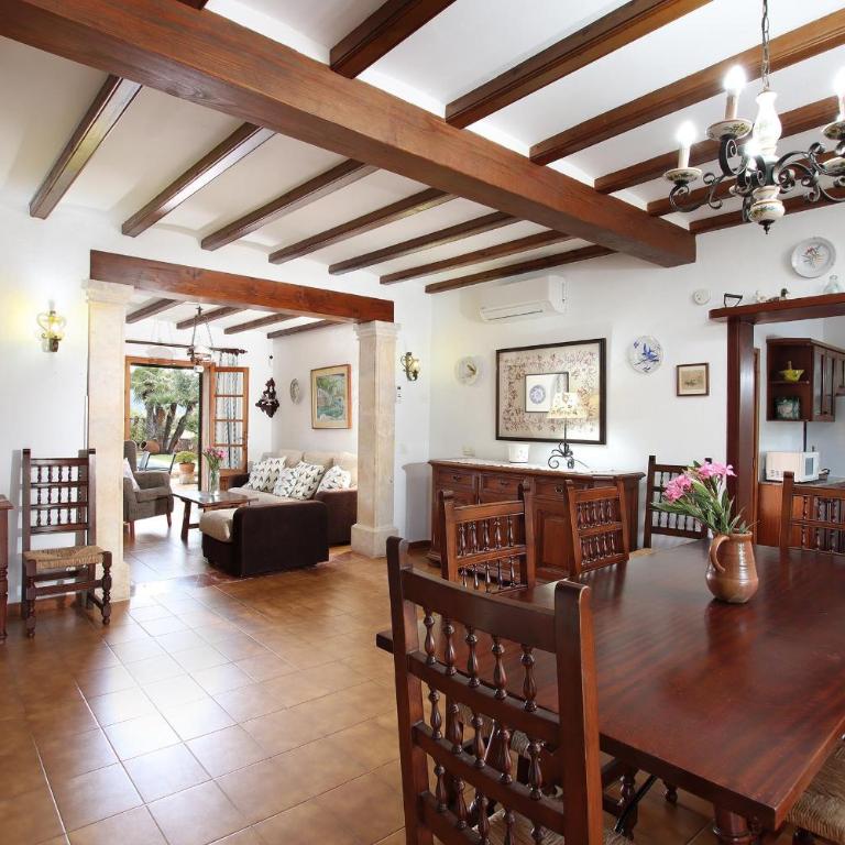 Charming villa with a fabulous garden in Pollensa by Renthousing - Casa de 4 dormitorios - 23