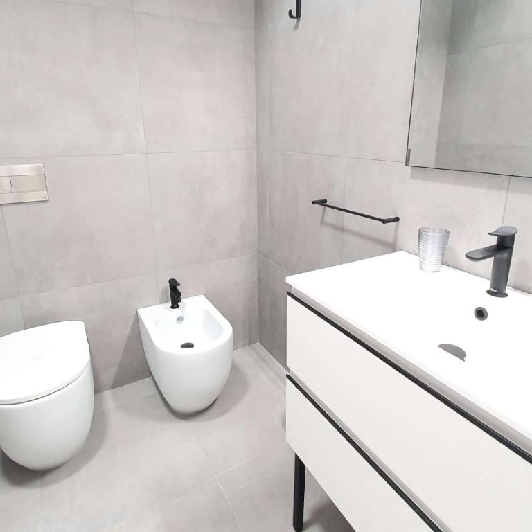 Akita Suite - Camera Matrimoniale con Bagno Privato - 8